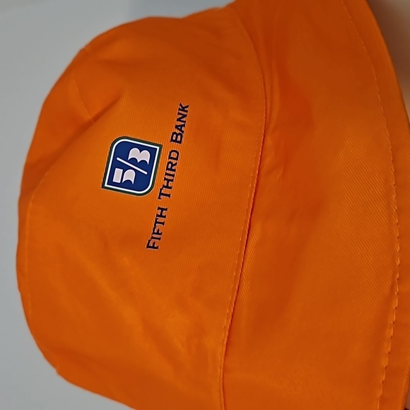 Buccaneers hat NEW - Picture 3 of 5